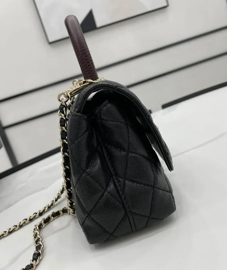 Chanel Size: 19cm/23cm/28cm Model Number: AS2215/92990/92991