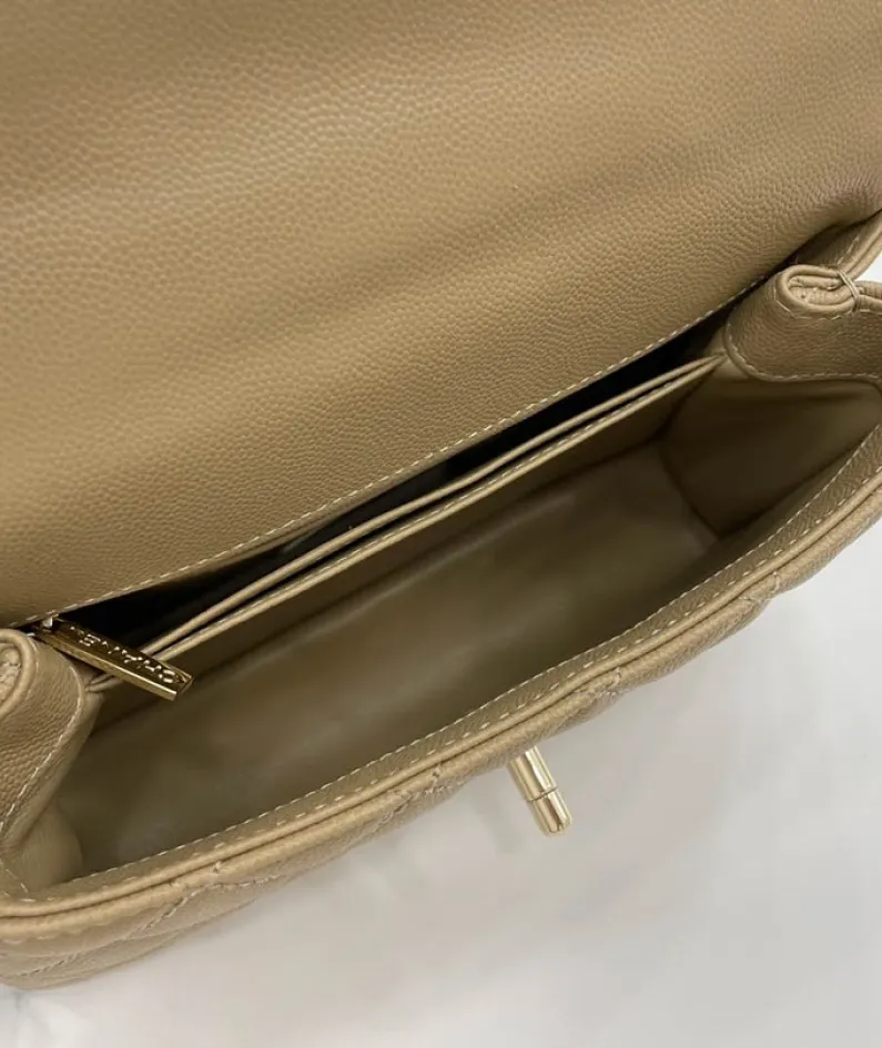Chanel Size: 19cm/23cm/28cm Model Number: AS2215/92990/92991