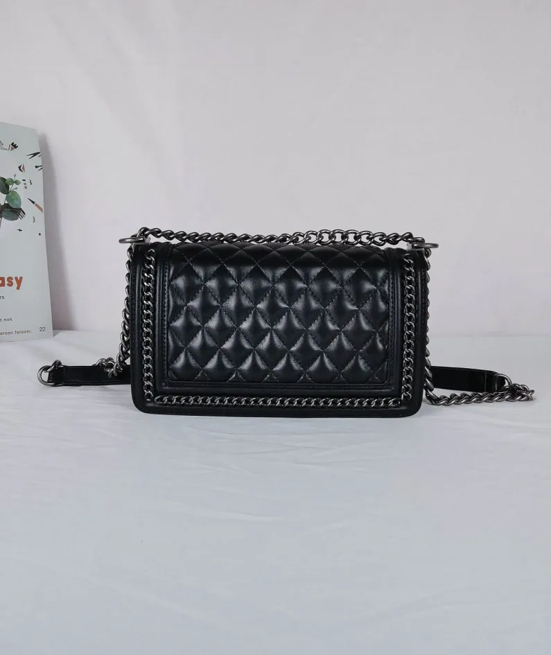 Lambskin Size: 25*16*9cm Style: 67086-2