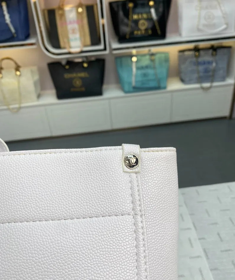 Chanel Tote Bag Size: 42*30*12 Style: 8816