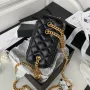 Exquisite and chic chain Size: 8.5*11*7cm
