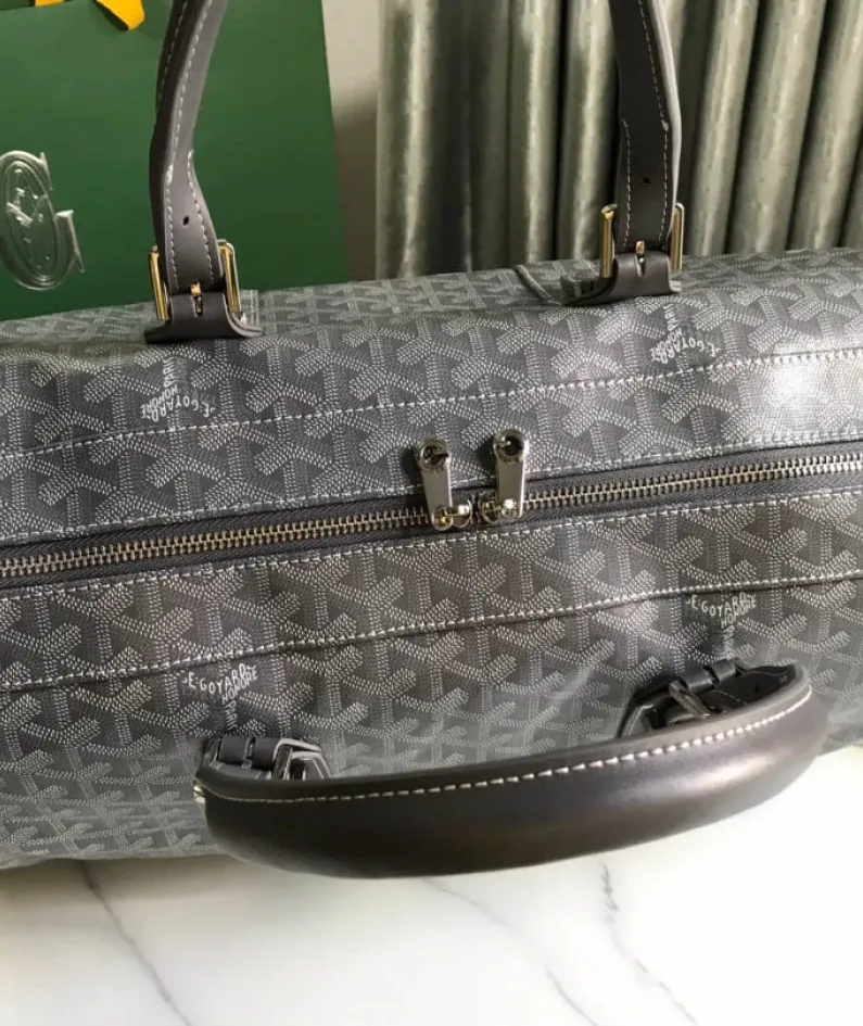 Goya Travel Bag Size: 48*23*24cm