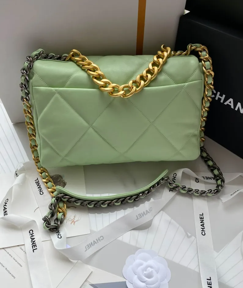 Chanel Model: S1161 Size: 30cm