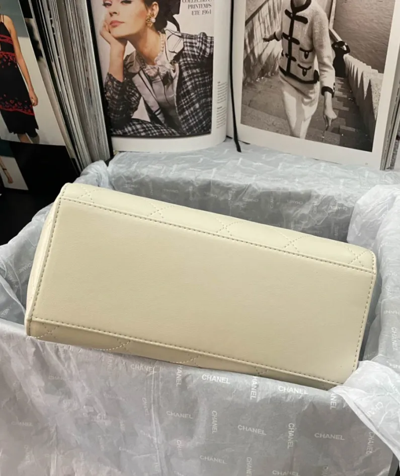 Handbag Size: 23 29 9cm Style: AS2457