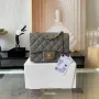 Light Silver Metal Bag Size: 17cm Ident No.: 01115