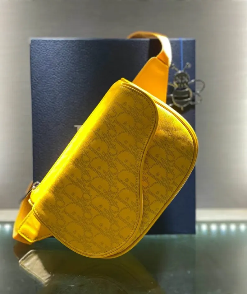 Size: 19x14x6cm