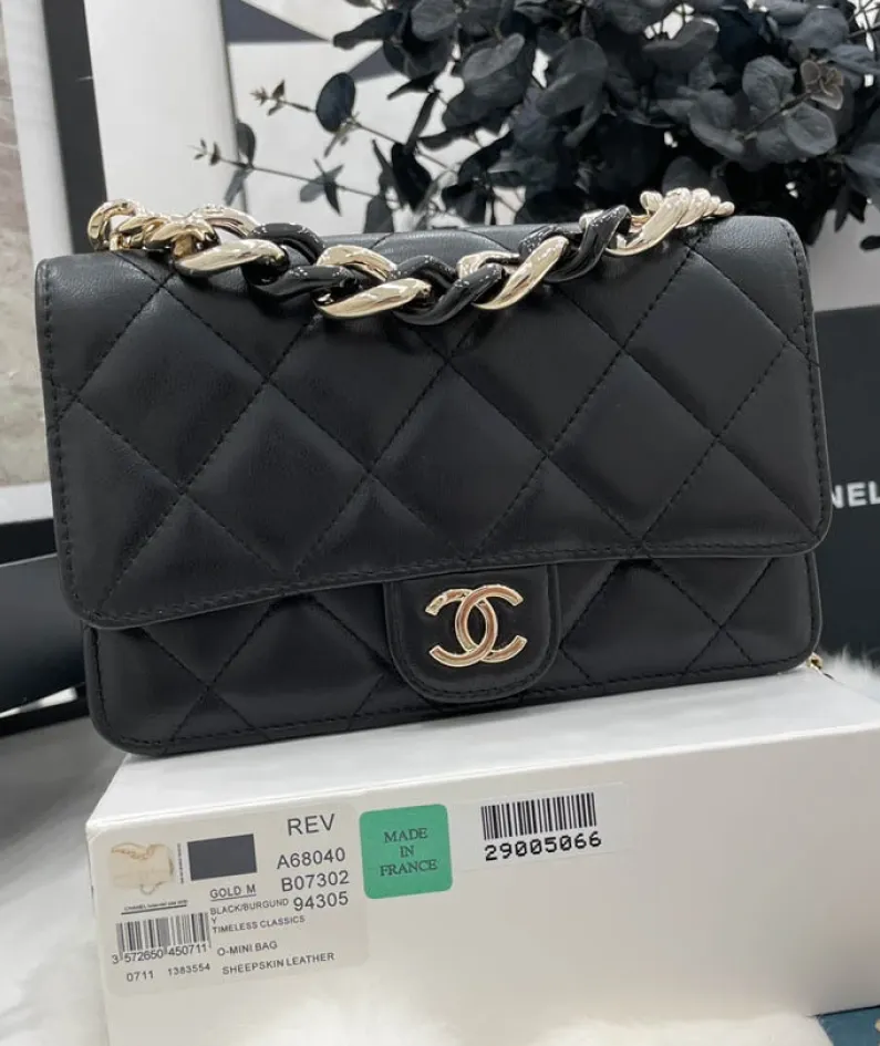 Handbag Size: 19cm Model Number: AP2377/B07302