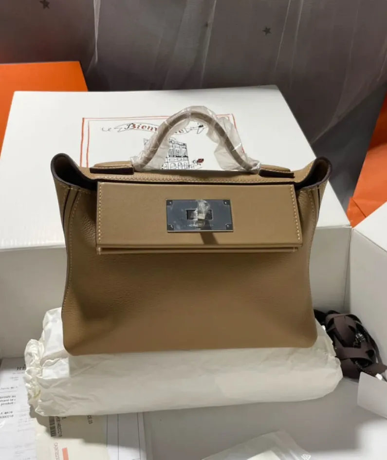 Mini Size: 21cm