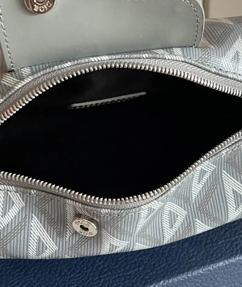 Lingot Messenger Bag Size: 21.5*11*12.5cm