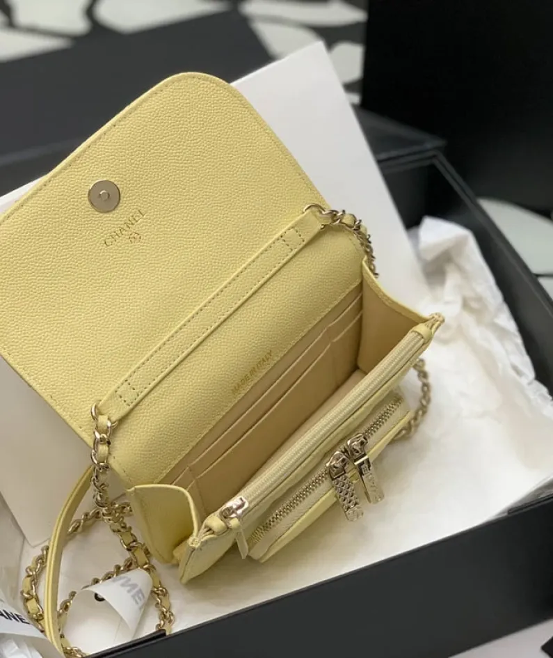 Classic and stylish Size: 10.5*15*5*cm Ident No.: 99190