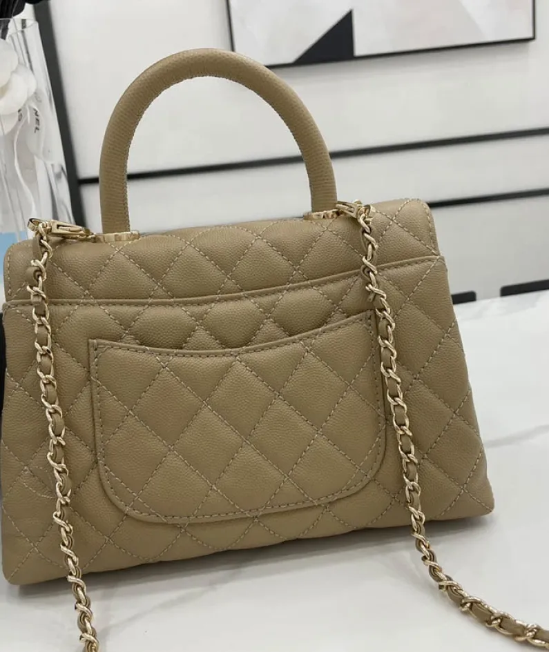 Chanel Size: 19cm/23cm/28cm Model Number: AS2215/92990/92991