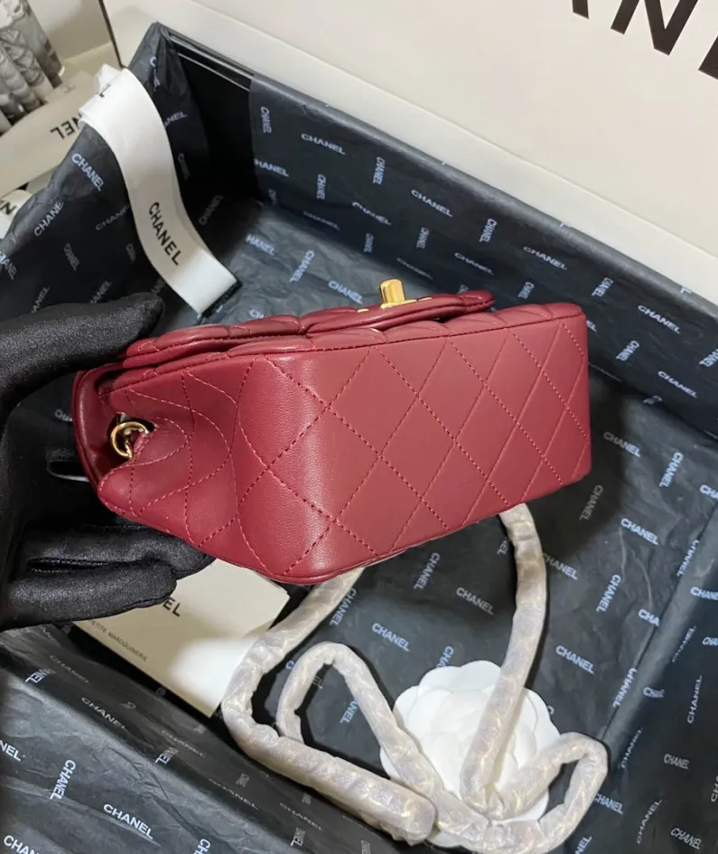 Lambskin Model: 1115 Size: 17cm