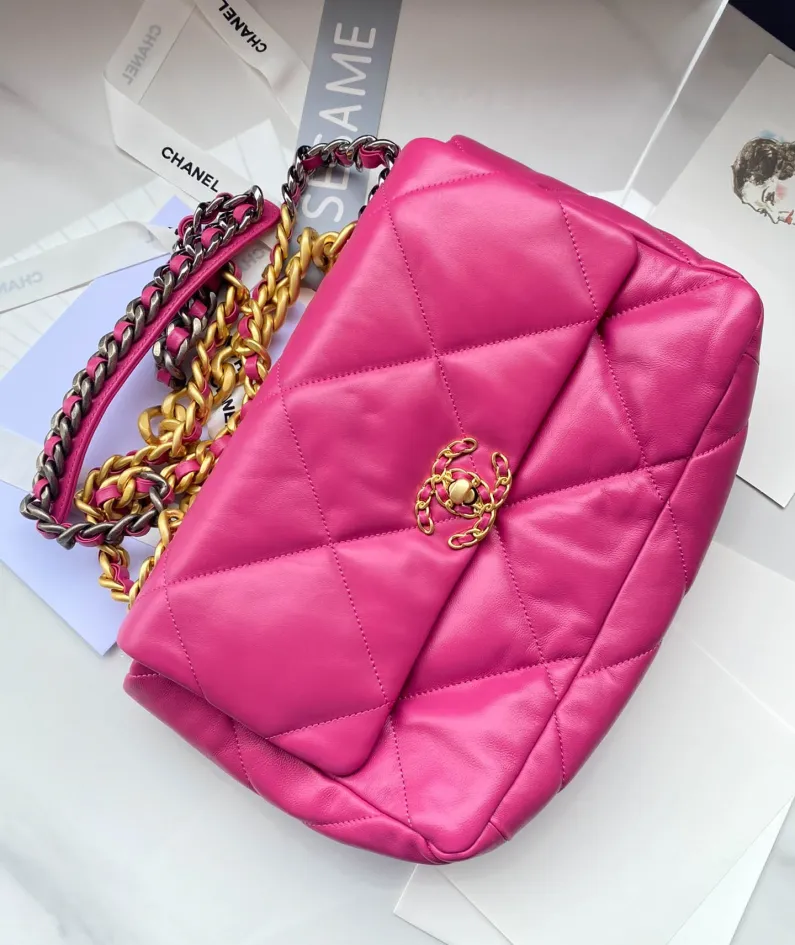 Chanel Model: S1161 Size: 30cm