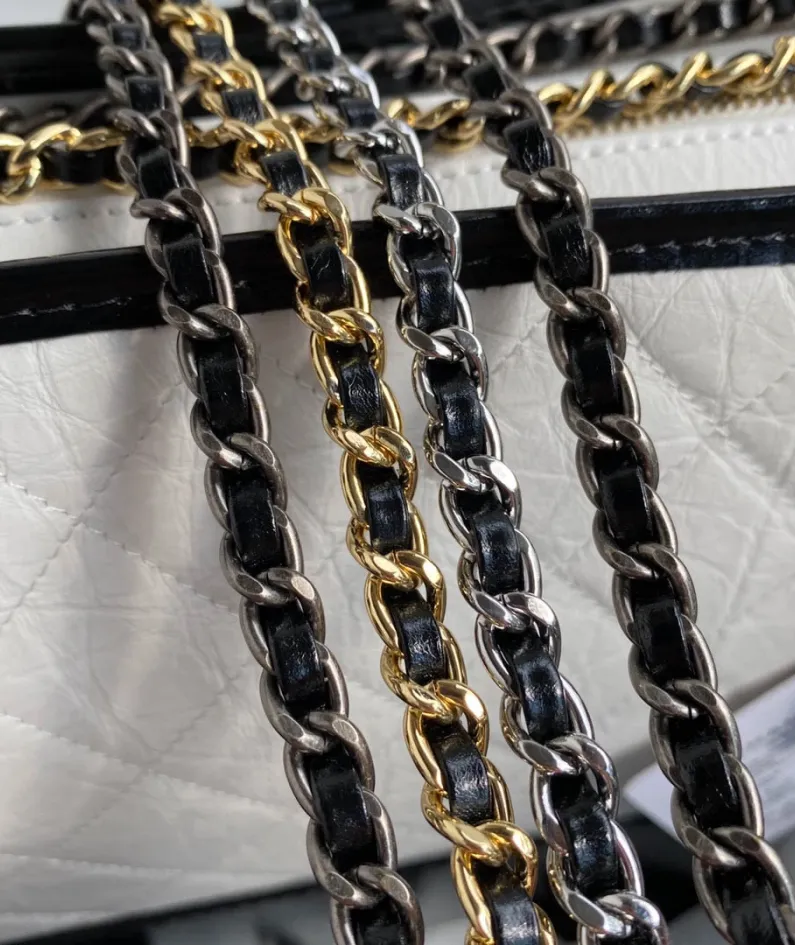 Chanel Size: 25cm Model: 1112