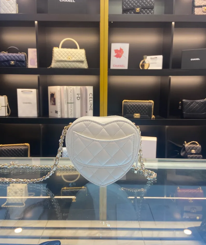 Love Bag Model: AS2784 Size: 15x22x9.5cm