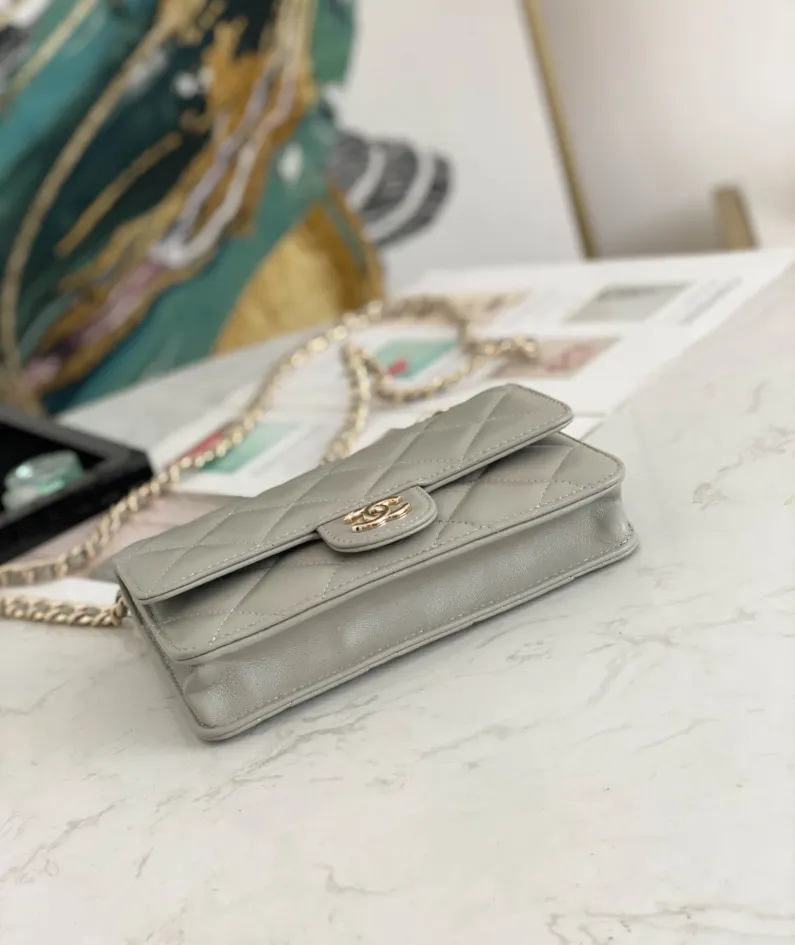 Lambskin Size: 19cm Style: 81171