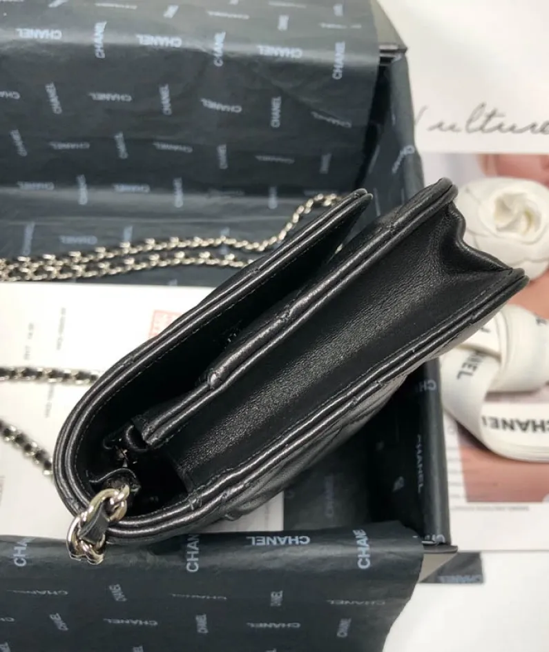 Lambskin Shoulder Chain Bag Style Number: 33814