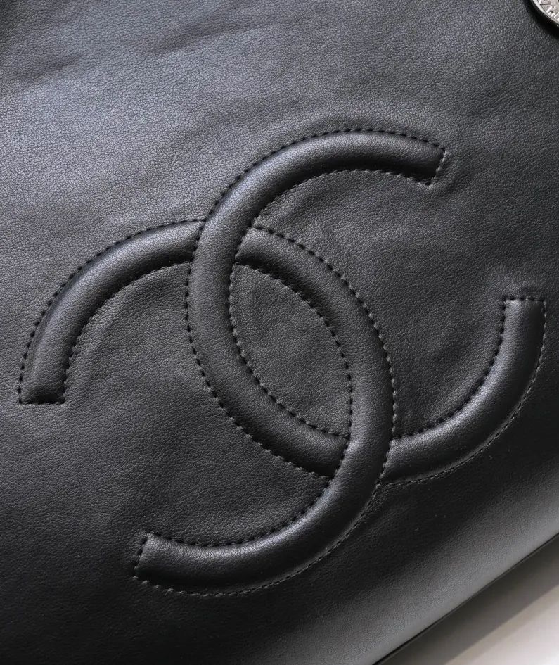 Chanel Style: 9068 Size: 42x29cm