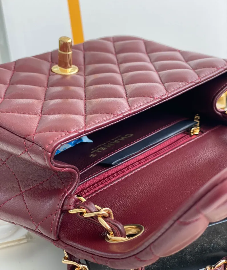 Lambskin Model: 1115 Size: 17cm