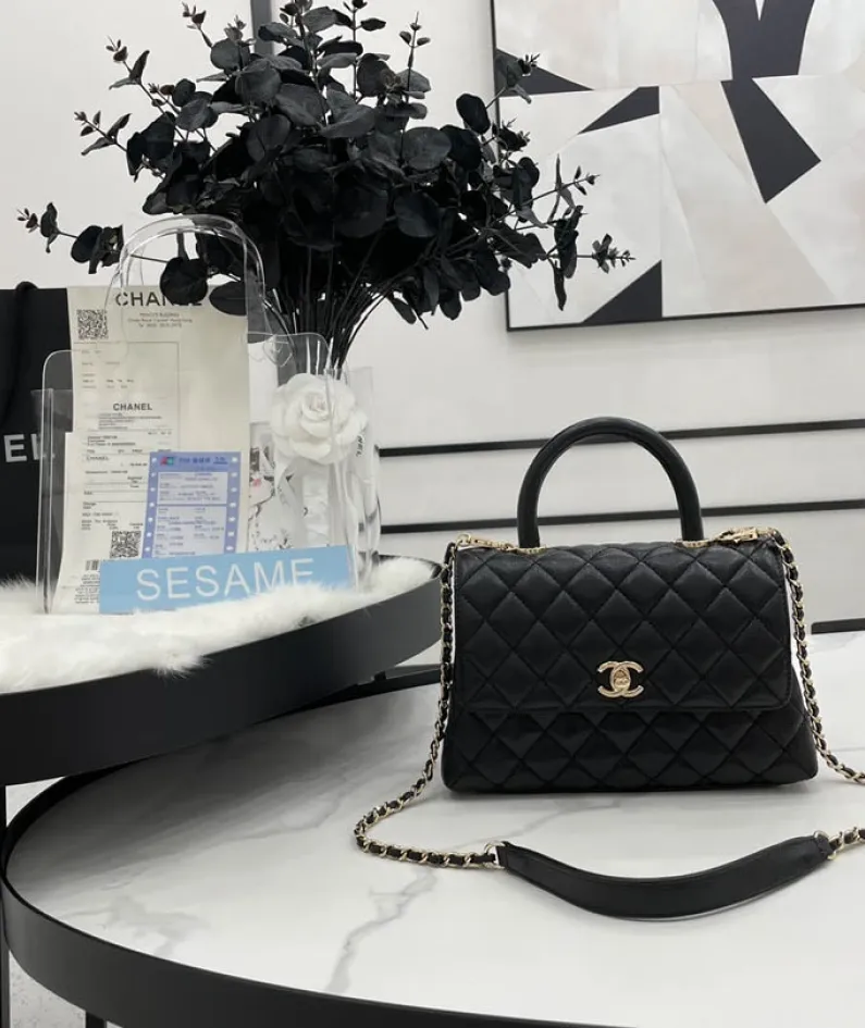 Chanel Size: 19cm*23cm*28cm Model: AS2215/92990/92991