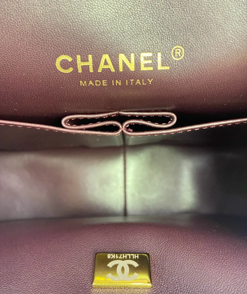 CHANEL Size: 24cm Ident No.: 037586