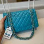 classic flap lambskin light gold buckle classic flap size:25cm
