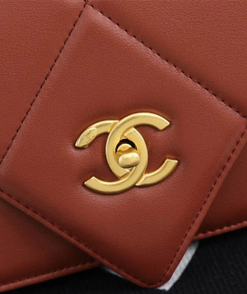 Chanel Size: 20*6*21cm Style: 7707