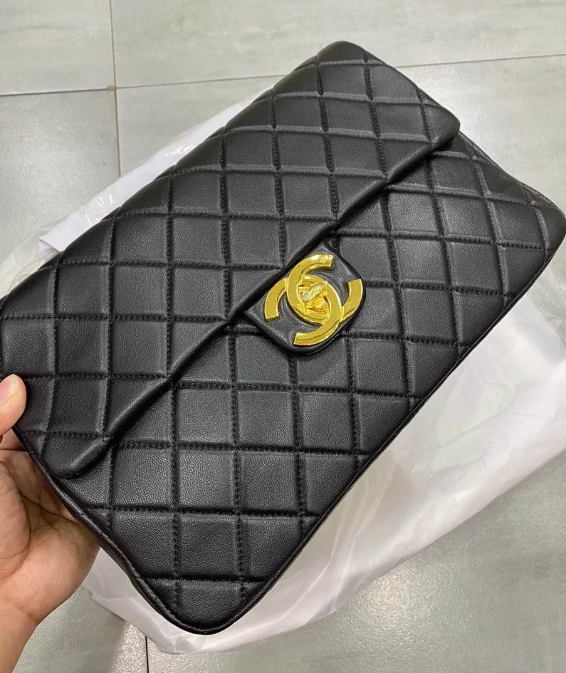 chanel Size: 30.20.8 Style: 33886