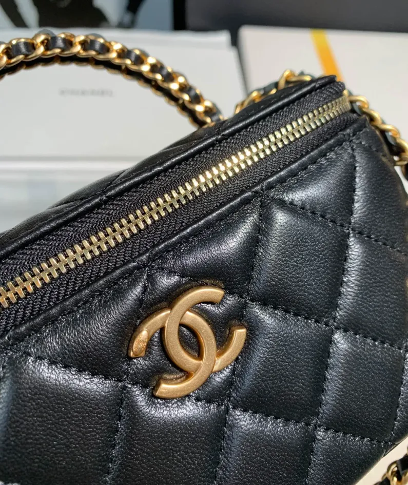 Chanel Size: 16 9.5 8