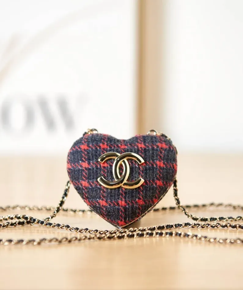 Embroidered peach heart fabric and leather