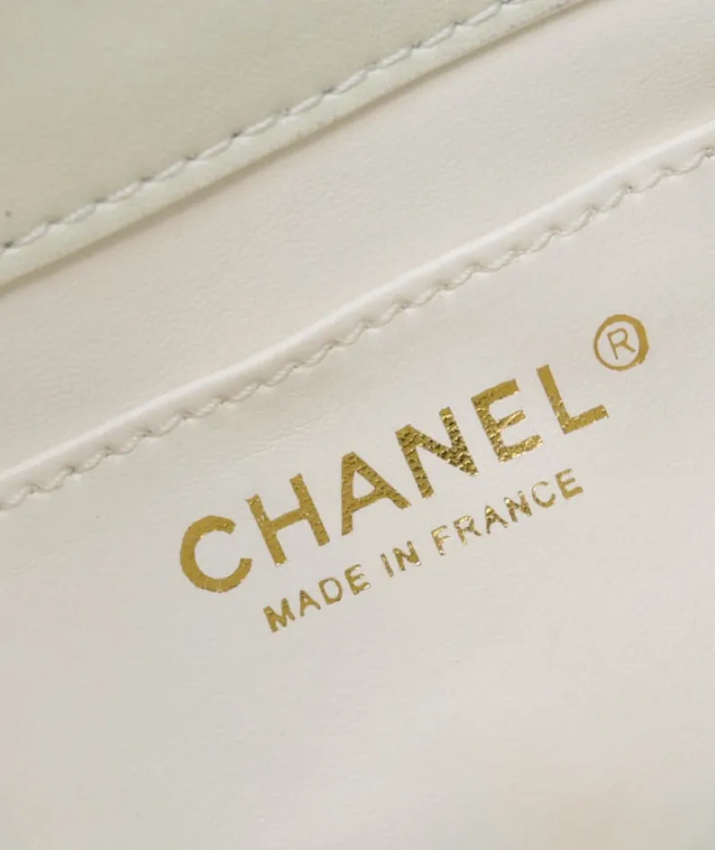CHANEL Size: 23*13*7cm