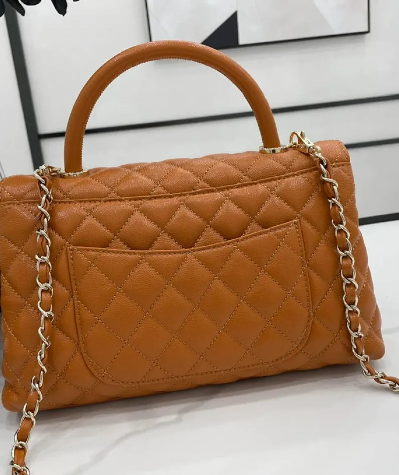 Chanel Size: 19cm*23cm*28cm Model: AS2215/92990/92991