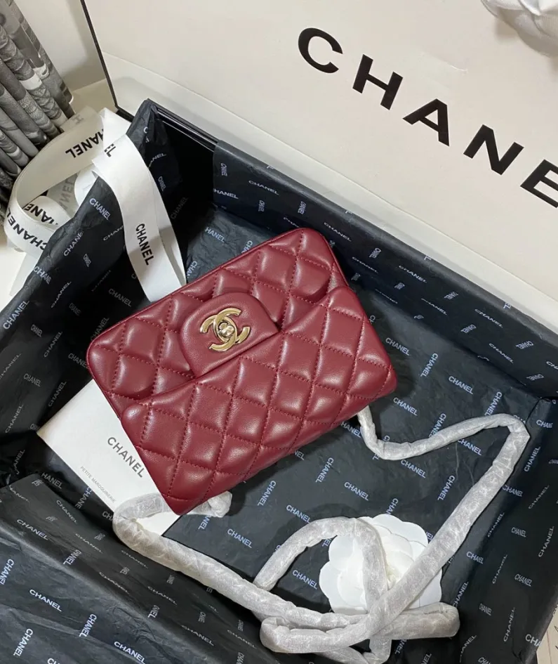 Lambskin Model: 1115 Size: 17cm