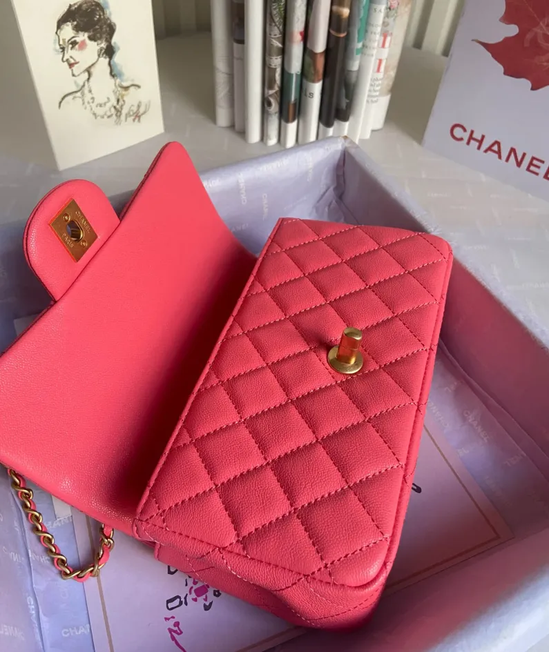 Handbag Size: 20x14x7 Model: AS243