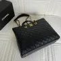 CHANEL palm pattern Size: 35*30*13 Style: 8007