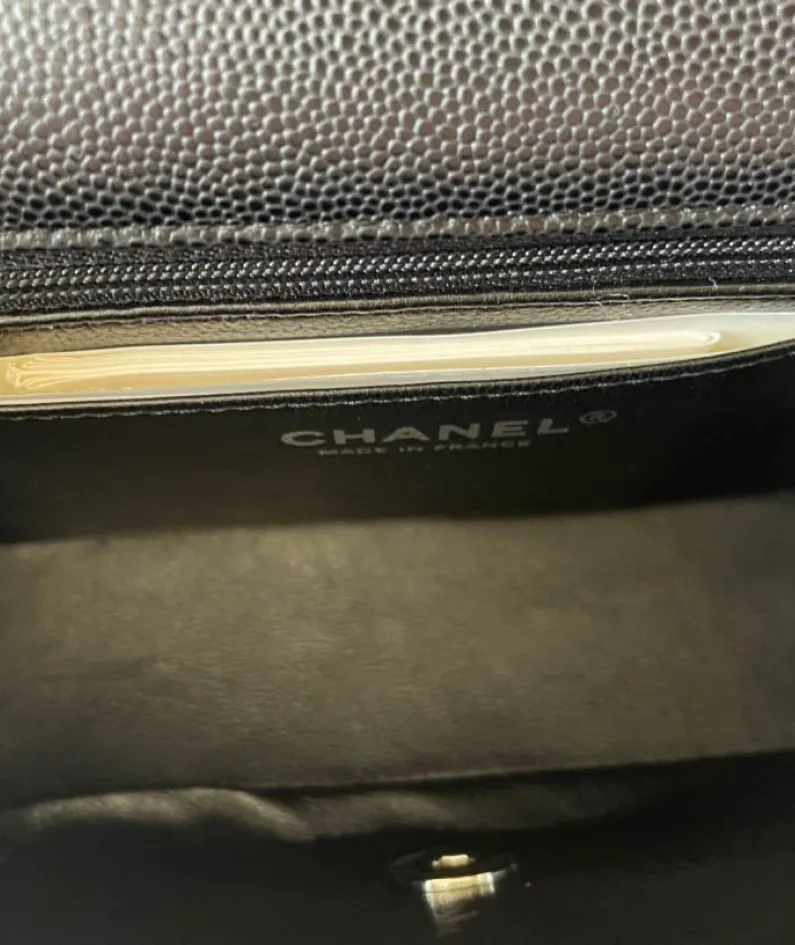 Light Silver Metal Bag Size: 20cm Ident No.: 01116