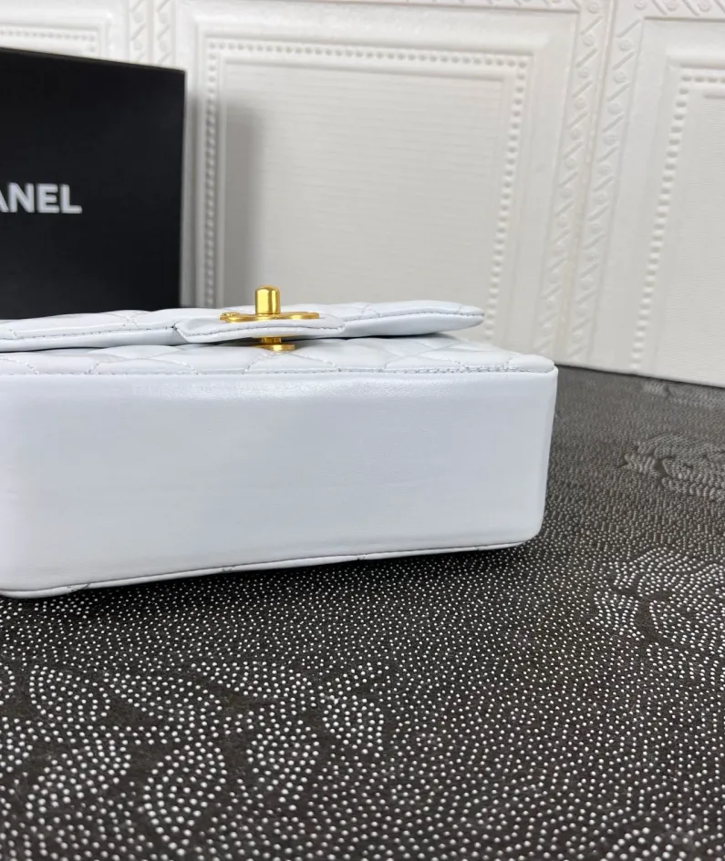 Chanel Size: 14*20*8cm Style: 729