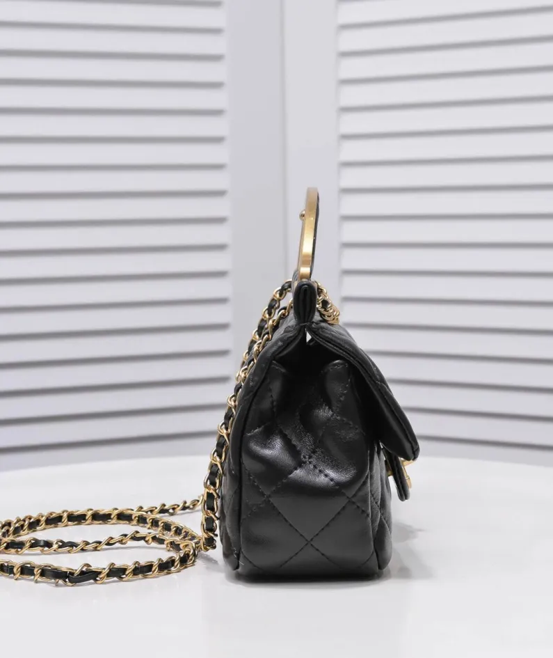 ChaneLady Handle Size: 23* 20* 8cm