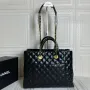 CHANEL palm pattern Size: 35*30*13 Style: 8007
