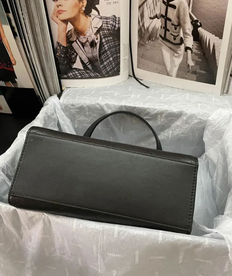 Handbag Size: 23 29 9cm Style: AS2457