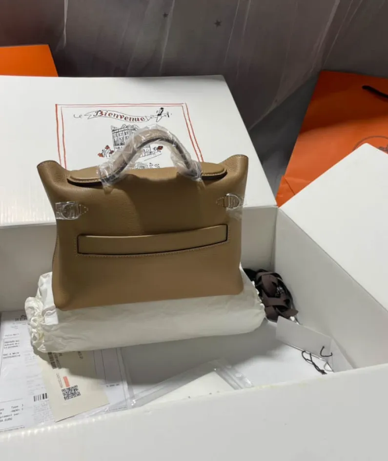 Mini Size: 21cm