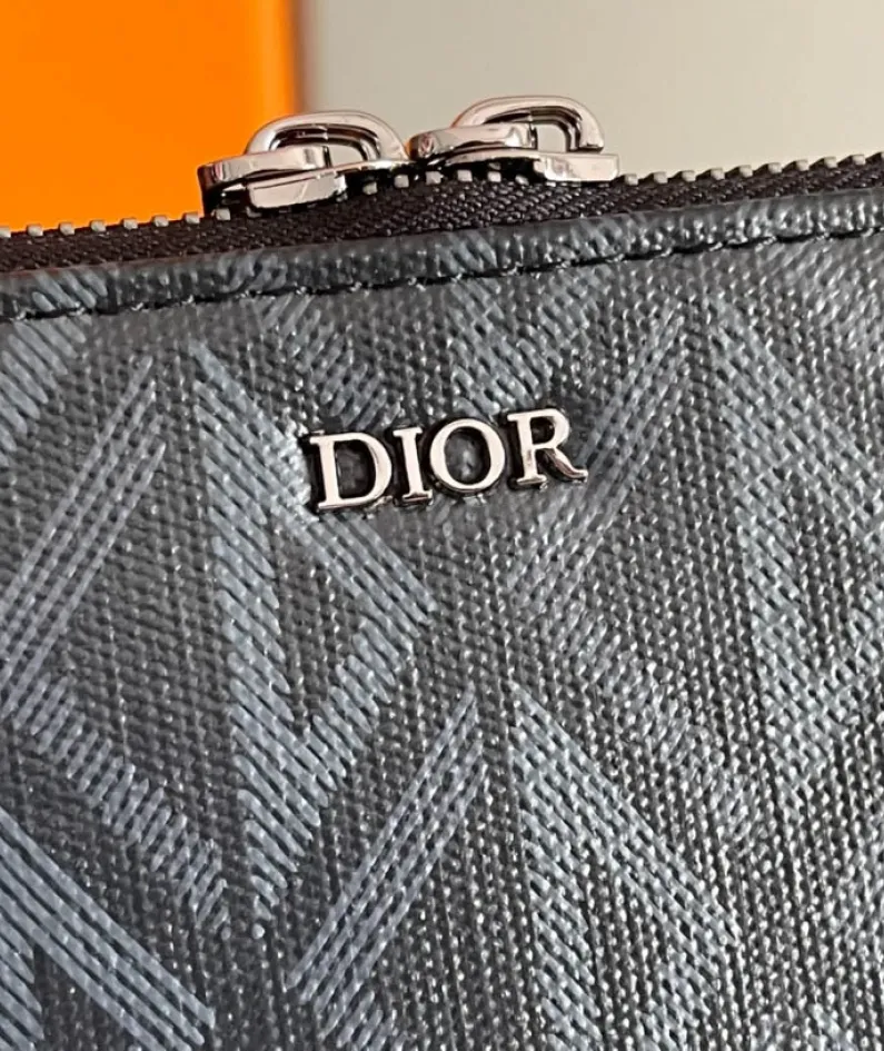 Clutch Messenger Bag Size: 17*12.5*5cm