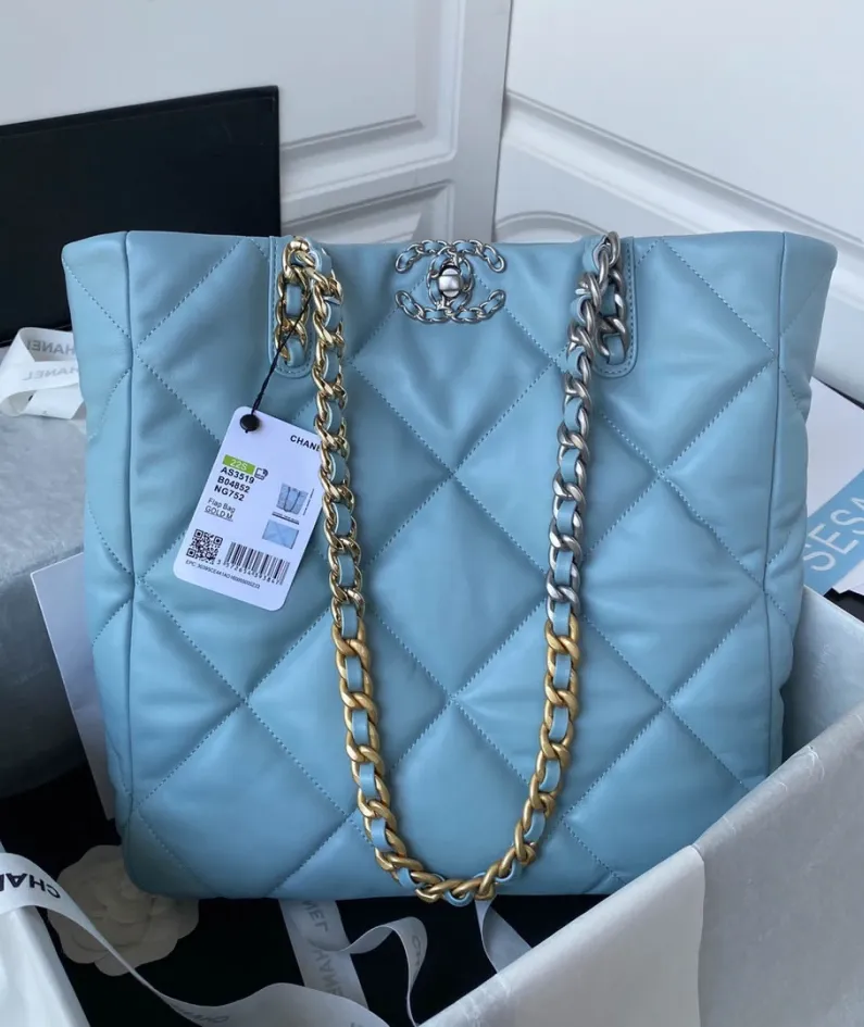 Lambskin Model: AS3519 Size: 30*37*10cm