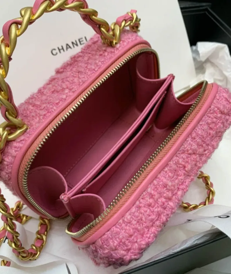 Cosmetic Bag Size: 2874