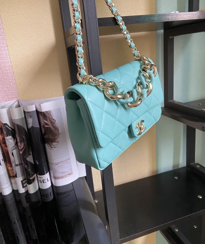 Flap Bag Size: 16*24*6cm Model: AS1354