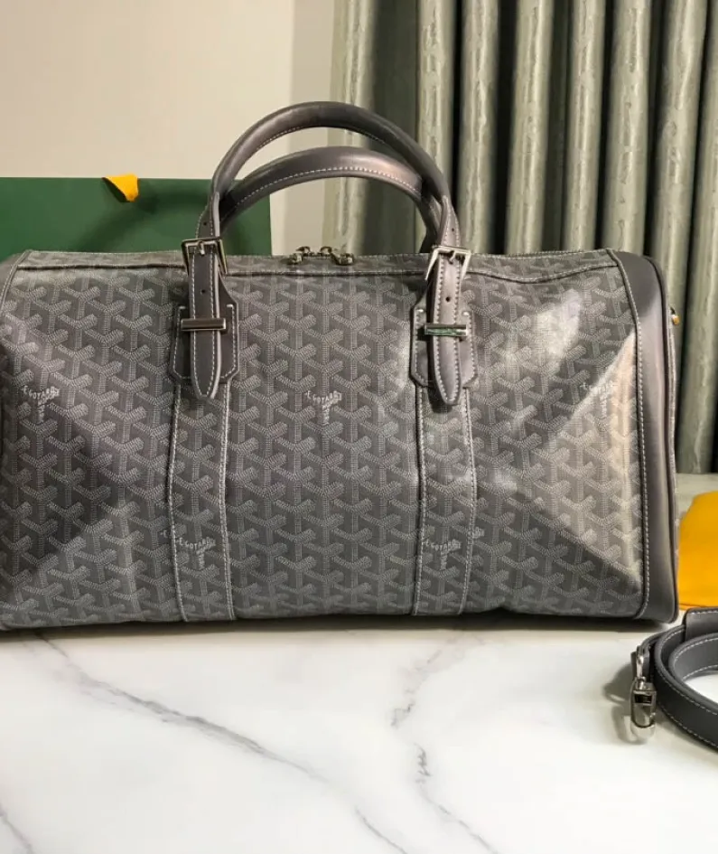 Goya Travel Bag Size: 48*23*24cm