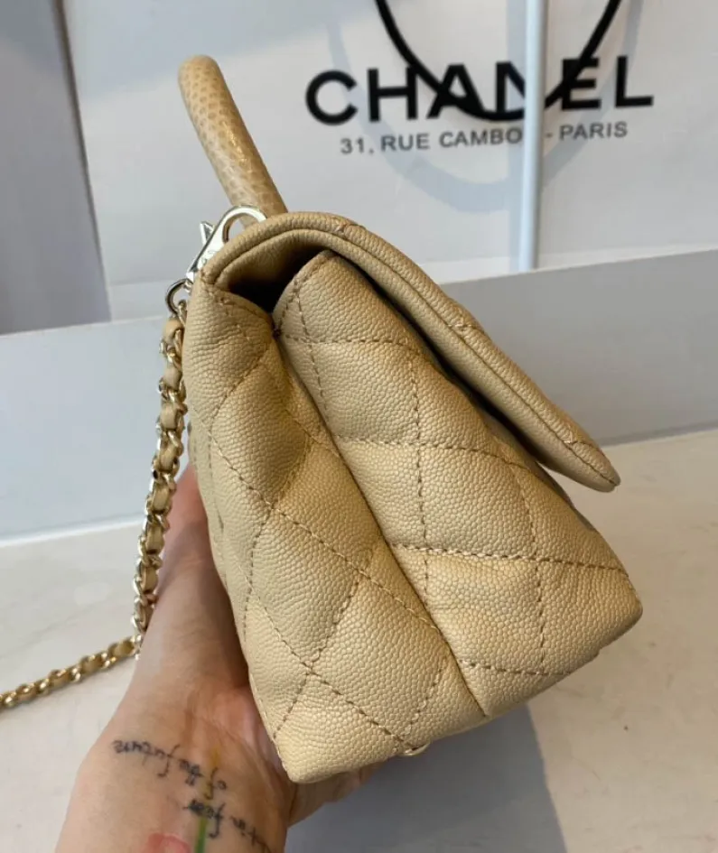 Light Gold Model: AS2215 Size: 19cm