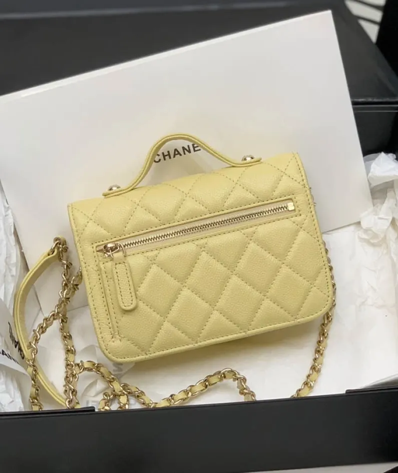 Classic and stylish Size: 10.5*15*5*cm Ident No.: 99190