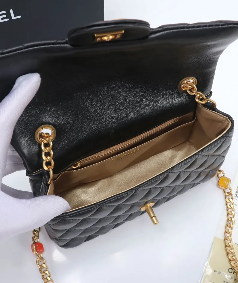 Chanel Stone Chain Bag Size: 21/13/6 Style: 611