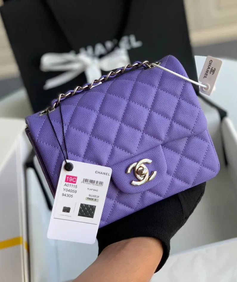 Lambskin Model: 1115 Size: 17cm